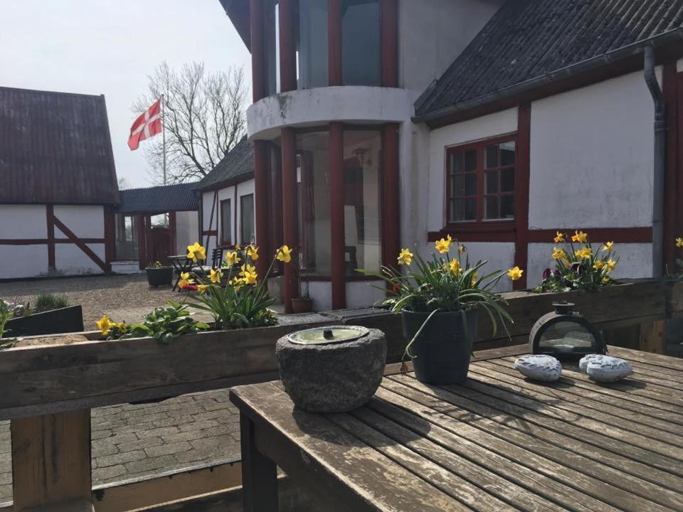 Praestogaard Bed & Breakfast Bagian luar foto